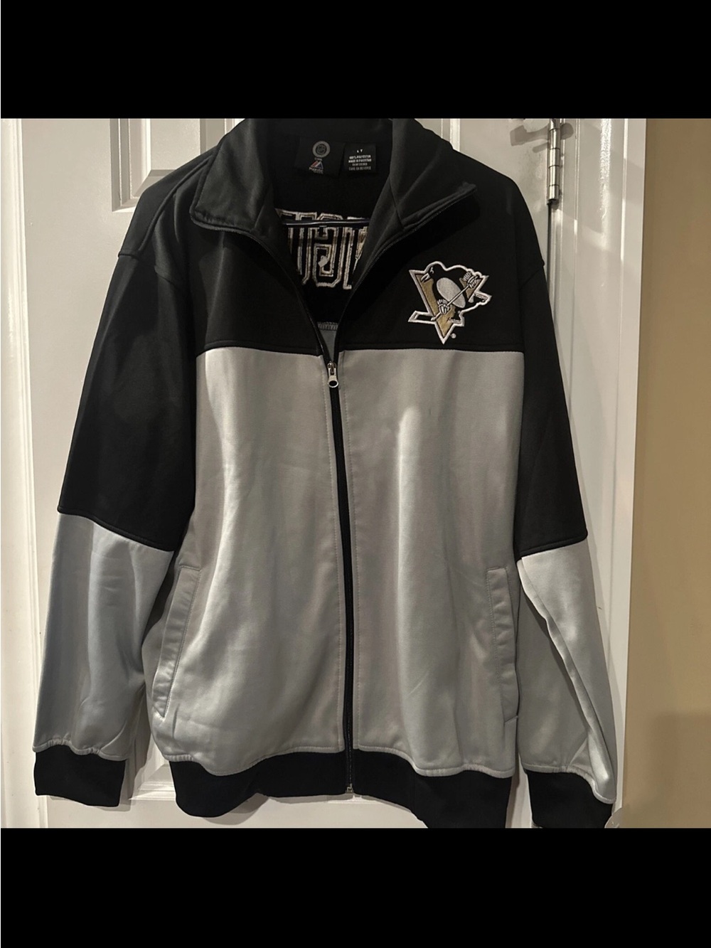 New w/tags Pittsburgh Penguins zip-Up Jacket men’s large tall soft shell